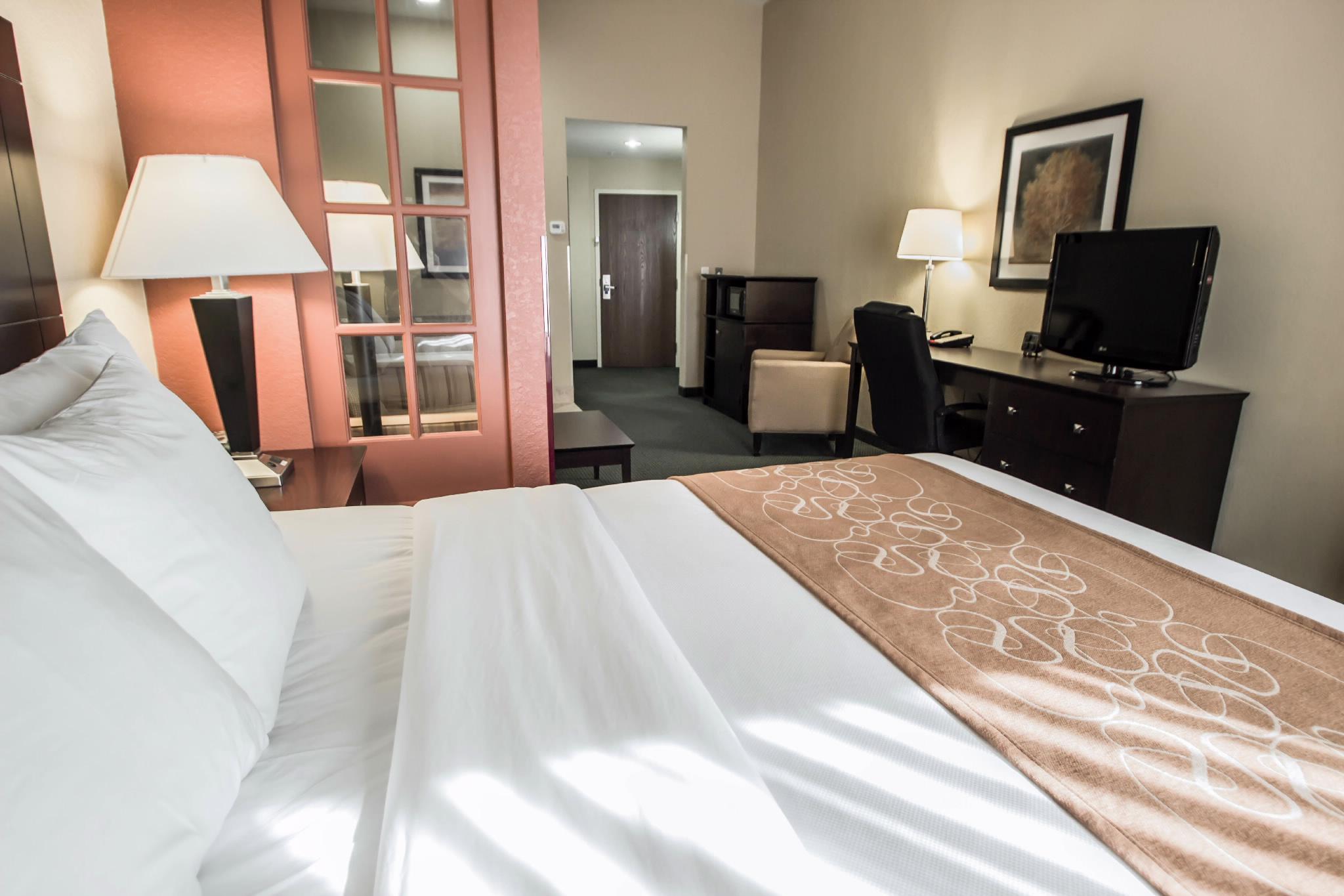 คอมฟอร์ต สวีทส์ ออแลนโด แอร์พอร์ต ออร์แลนโด Hotel ออร์ลันโด ภายนอก รูปภาพ